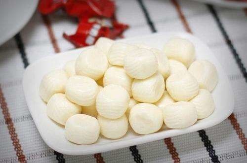 Petite machine à emballer à faible bruit de poche de sucrerie de lait